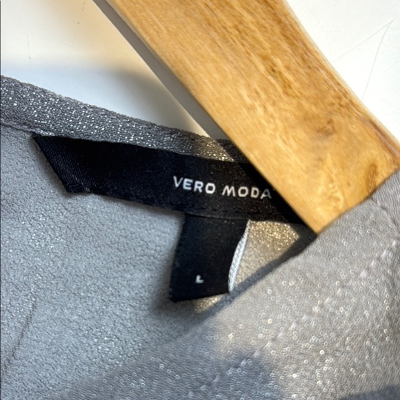 Vero Moda Grey VM SARA A-line Midi Dress with Flutter Sleeves Size Large - Picture 3 of 5